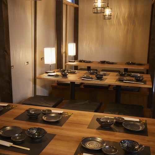 【全席テーブル個室/喫煙・禁煙のお席をお選び頂けます◎】和モダンな店内は居心地も良く、リラックスしてお過ごしいただけます。
