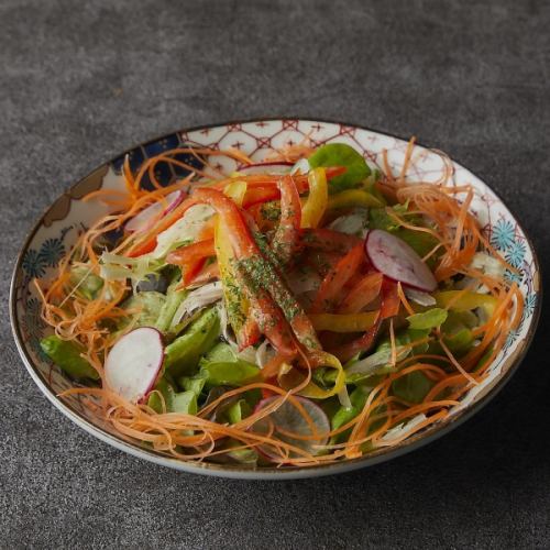 Japanese-style sesame salad with plenty of vegetables