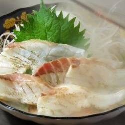 Sea bream sashimi (smoked)