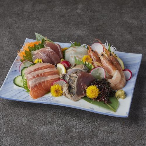 Assortment of 5 kinds of seafood