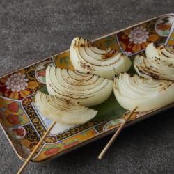 Onion skewers (salt)