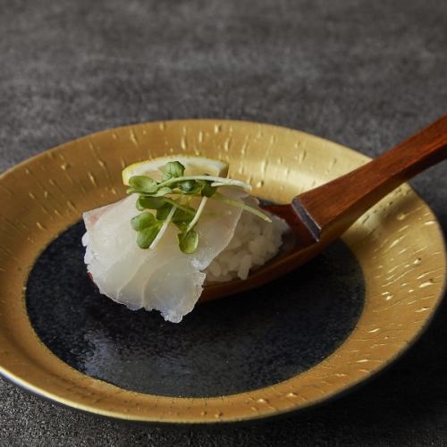 Renge sushi with sea bream (1 piece)