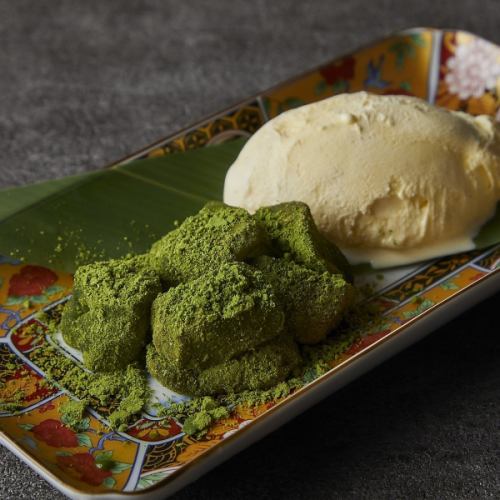 Matcha warabi mochi with vanilla ice cream