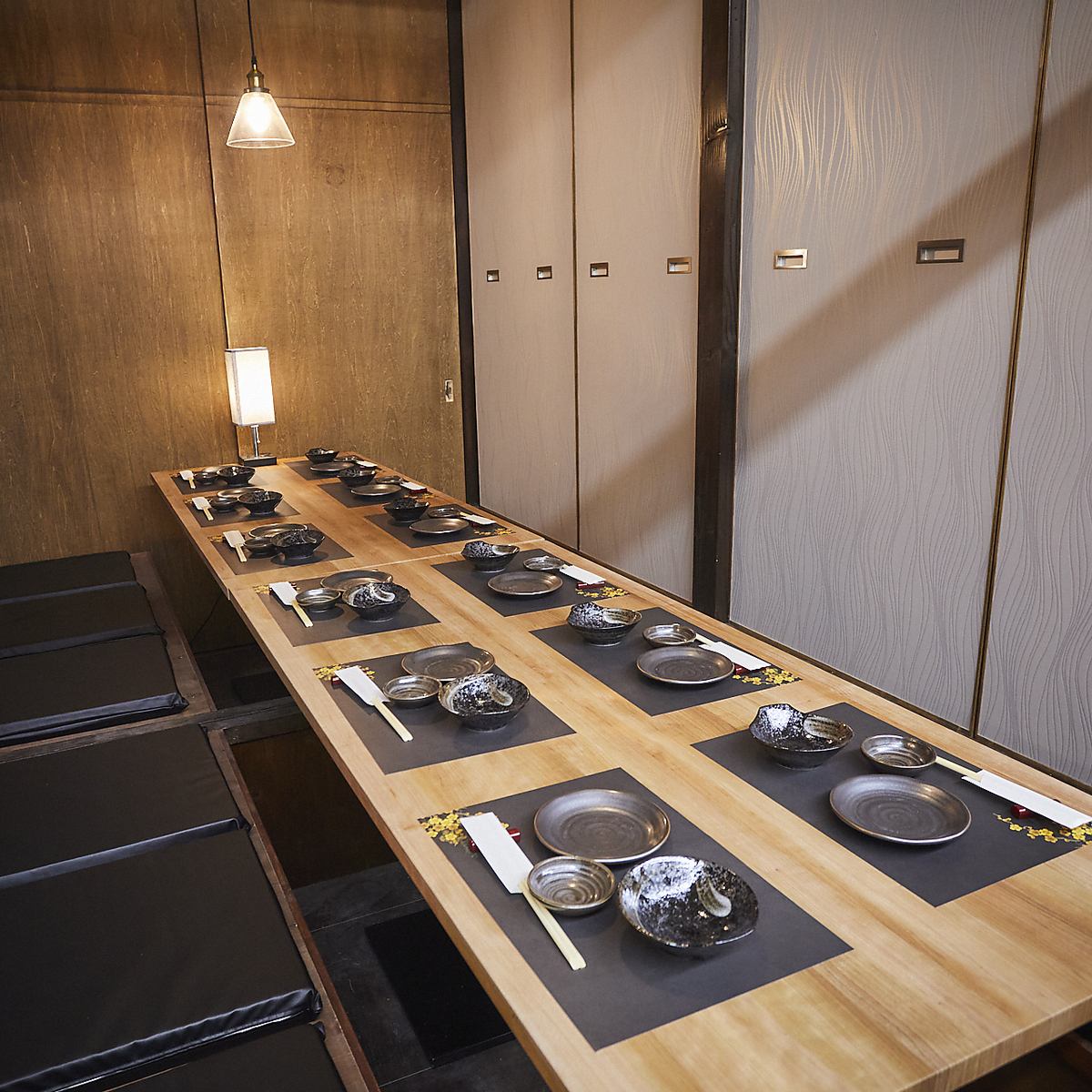 広島駅スグにOPEN。各種宴会にオススメの個室席もご用意。