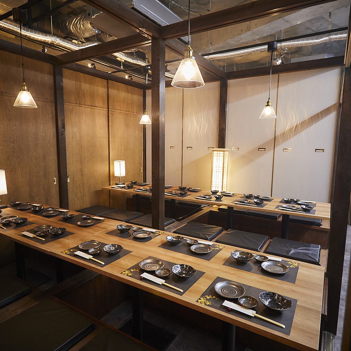 川広島駅スグにOPEN。各種宴会にオススメの個室席もご用意。