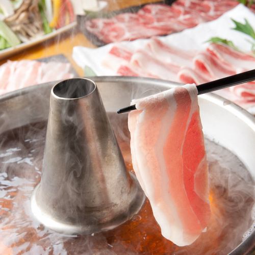 [Birth of a new standard] All-you-can-eat shabu-shabu with 3 kinds of carefully selected meat in a beautiful private room for 2.5 hours for 2,480 yen! All-you-can-drink for an additional 980 yen