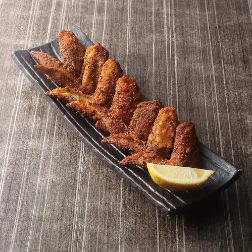 Addictive spicy fried chicken wings