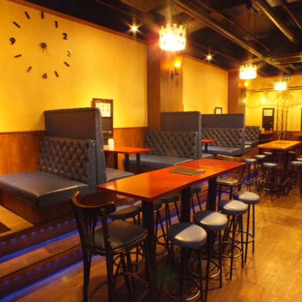 [Slightly reserved ◎] 10 people ~ up to 50 people 迄 OK is perfect for company banquets and compa- nals ♪ can accommodate up to 50 people, perfect for banquets! Projector speakers are also equipped ★ sofa seat preparation Because there is also, you can relax loose! All-you-can-drink course 2,500 yen (tax included) ~ We offer ♪