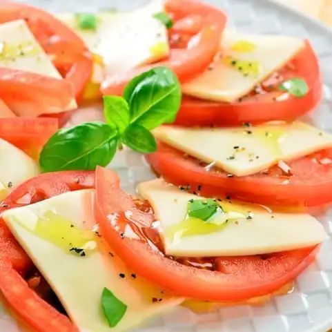 tomato cheese caprese