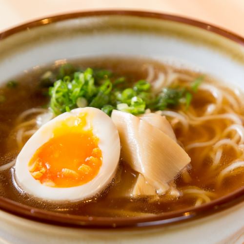 豚足出汁のラーメン（醤油・塩）