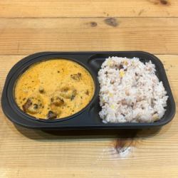 【TAKE OUT】クリーミーバターチキンカレー
