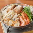 색채 해물 냄비 각 혼자