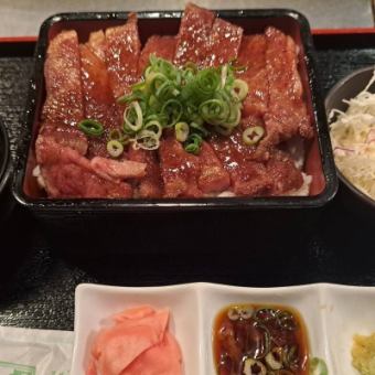 Lunch menu: Japanese black beef loin steak bento (with salad, pickles and seaweed soup)