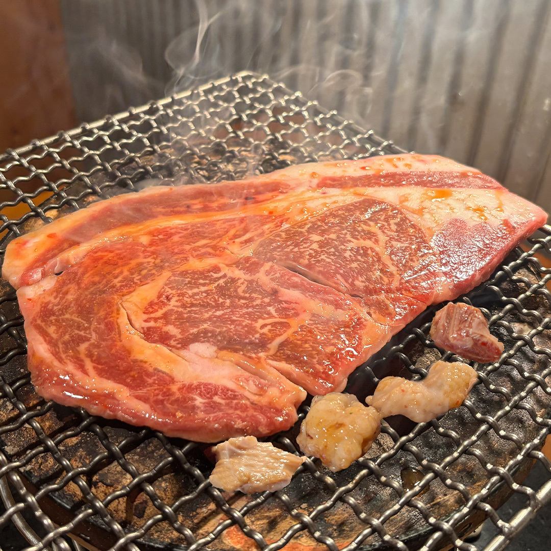 [About a 3-minute walk from Gion-Shijo Station!] A restaurant where you can enjoy Kyoto motsunabe and yakiniku ☆