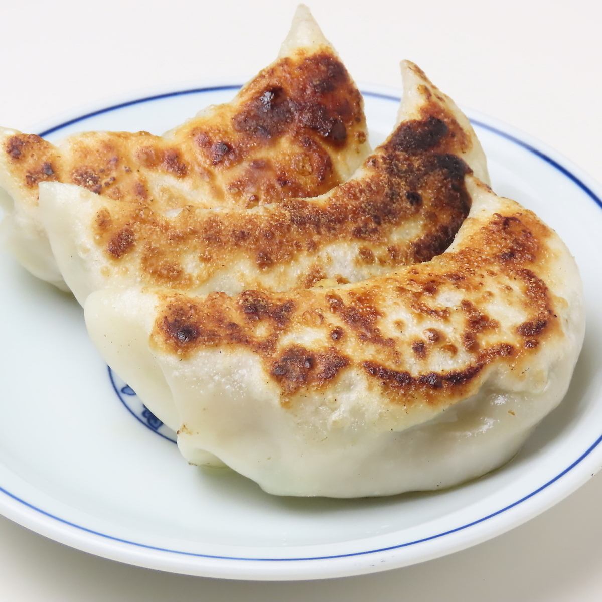 店主こだわりの美味しい料理を是非お召し上がりください♪