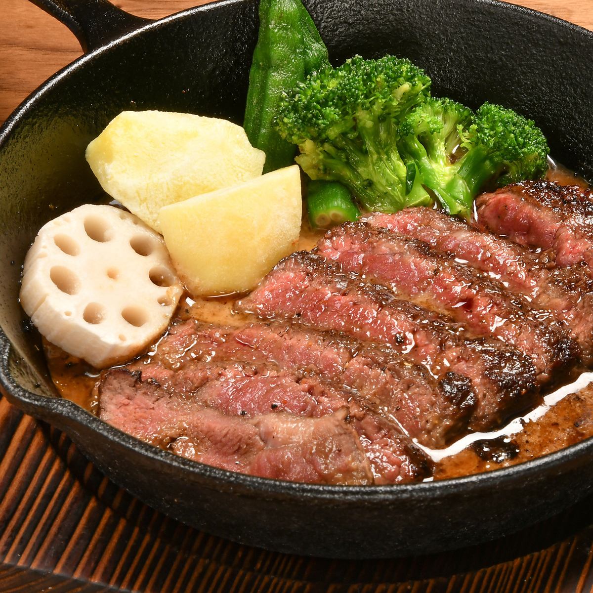 こだわりの詰まったお肉料理をお楽しみください♪