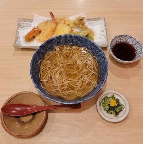 蕎麦の実から厳選をした九一蕎麦をご堪能あれ◎