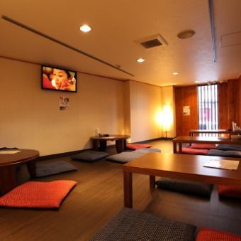 한층 높아진 작은 오가리는, 다리를 뻗어 편하게 앉아서, 느긋하게 주세요♪ ★23시까지의 내점에서 유익한 쿠폰 있습니다!