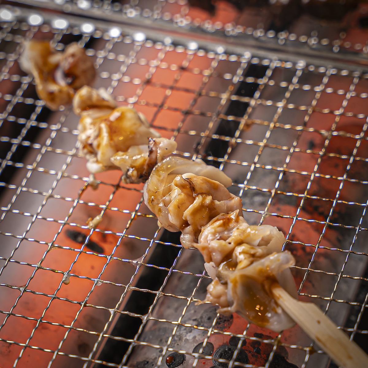 【難波駅スグ◎】卓上の串焼きを楽しむ◎