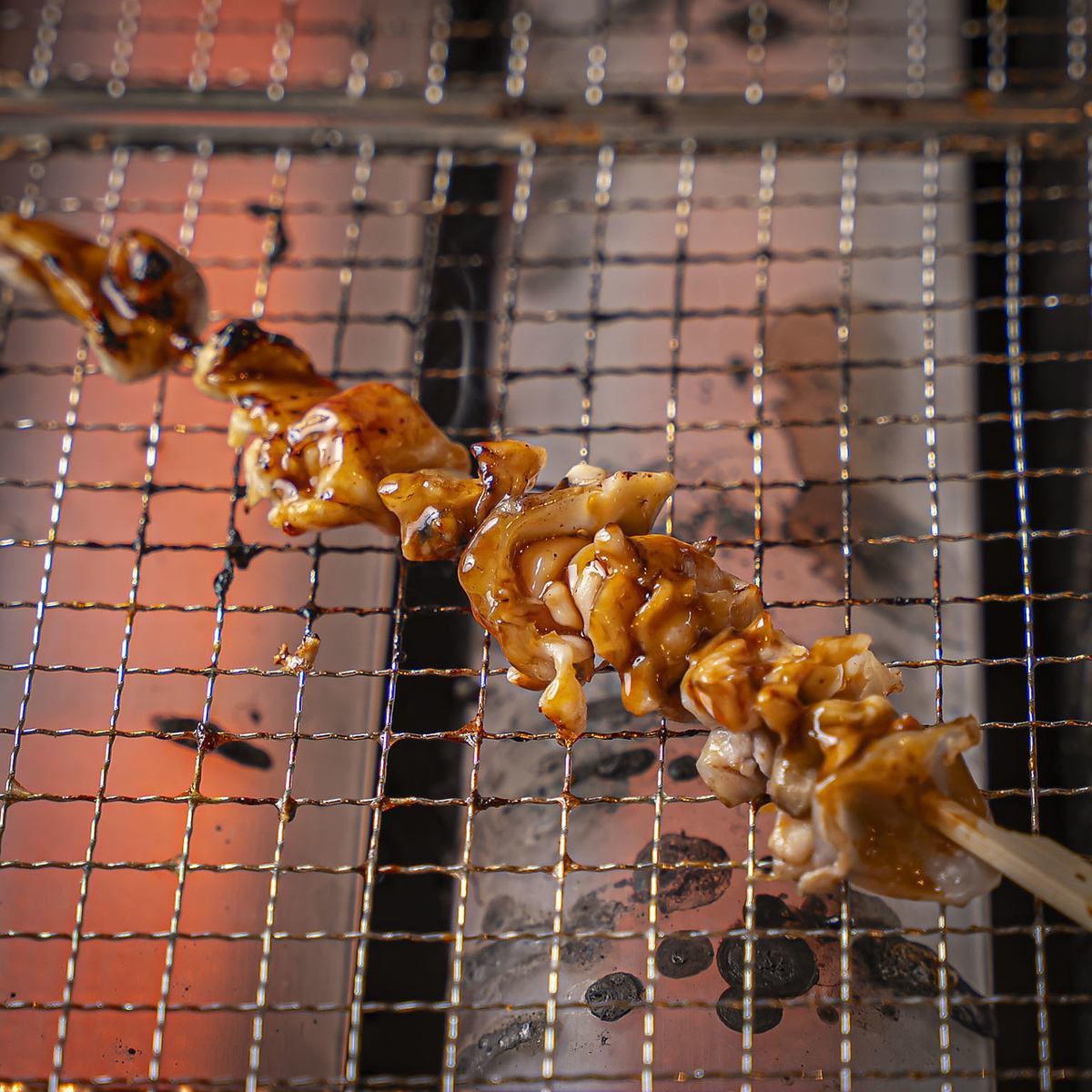 【難波駅スグ◎】卓上の串焼きを楽しむ◎