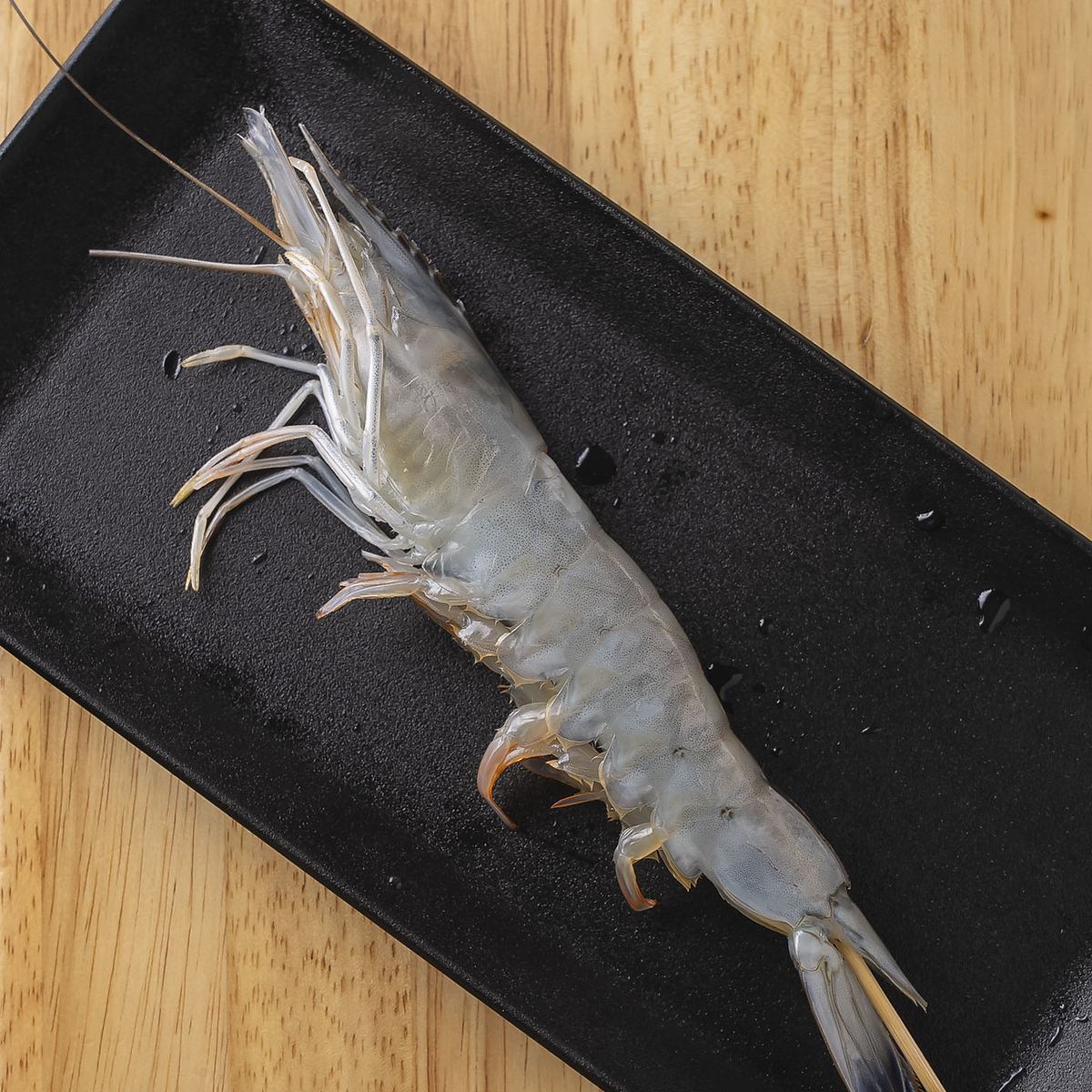 【難波駅スグ◎】海鮮を使った串焼きを楽しめる！
