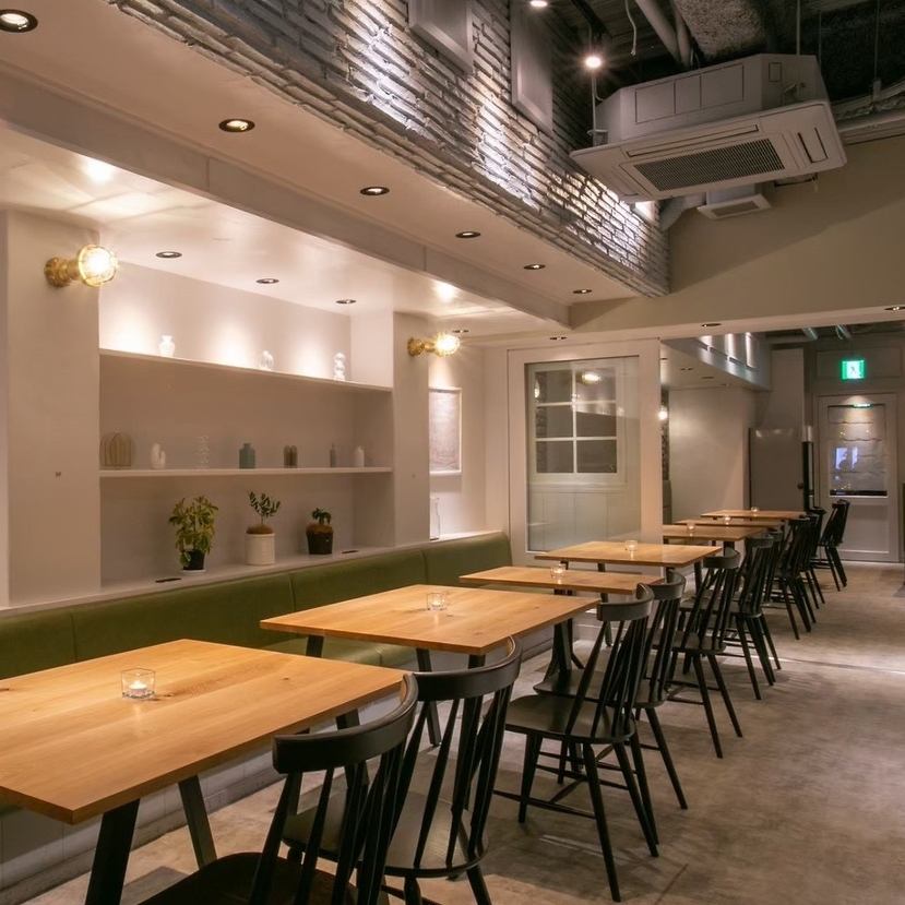 貸切人気!広々空間で忘年会のご予約受付開始しております。