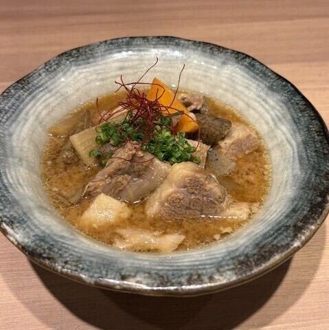 A5黒毛和牛の味噌煮込み