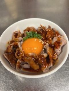 砂肝コリコリユッケ