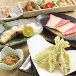 おまかせコース7品　11,000円（飲み物別）