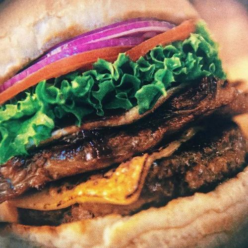 【肉感】BURGHOLICハンバーガー◆独自の超粗びきパティ