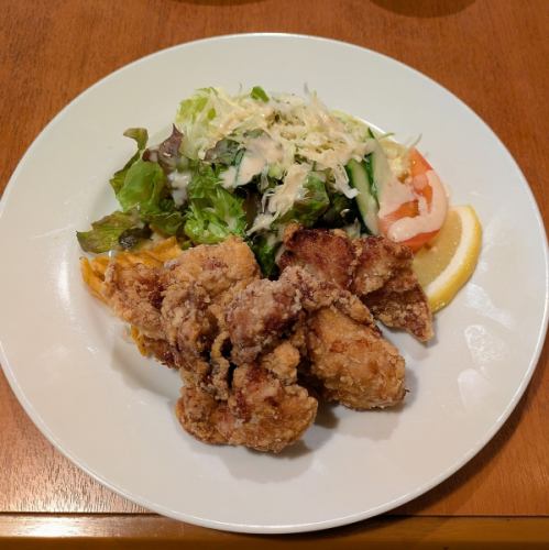 [Plate] Fried chicken set meal ☆Rice included
