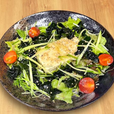 Tofu choregi salad