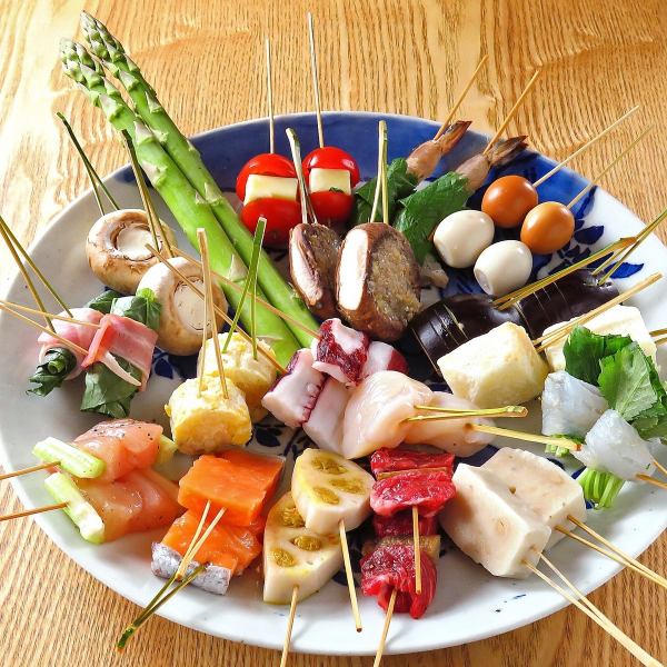 應季食材的新鮮海鮮♪ 炸串的食材種類豐富！