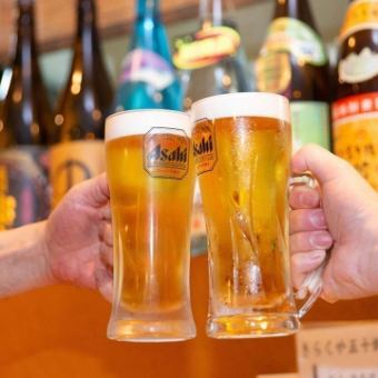 ビールやカクテルなど50種類以上のドリンクを堪能できる♪単品飲み放題120分1600円(税込)