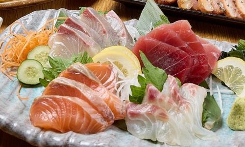 【魚料理は40種以上！】その日獲れた新鮮な魚介をご提供