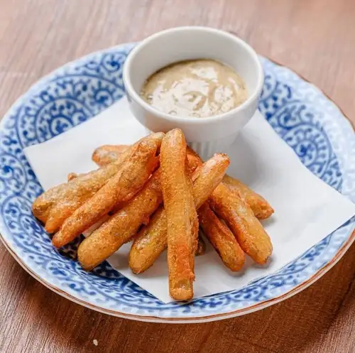 Burdock sticks with truffle mayonnaise