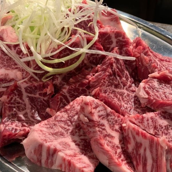 [An ever-popular cut! You must order the skirt steak and skirt steak that are thick and full of the original flavor of the meat♪]