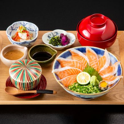 ■<傳播東雲色彩>從魚市直送的“鮭魚蓋飯套餐”