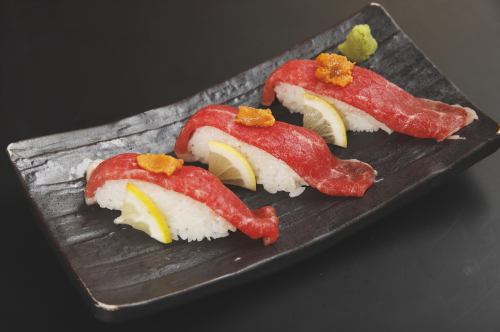 宫崎牛肉寿司 3 件