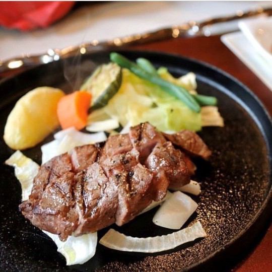 Delicious !! Grilled Angus beef steak lunch 1320 yen ~ ♪