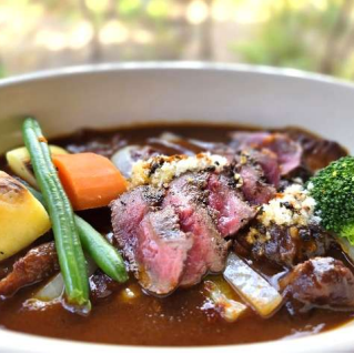 【MONDOVINOのランチ】新登場！ビーフストロガノフランチ2838円(税込)