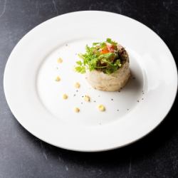 蟹肉味噌香味的成人土豆沙拉