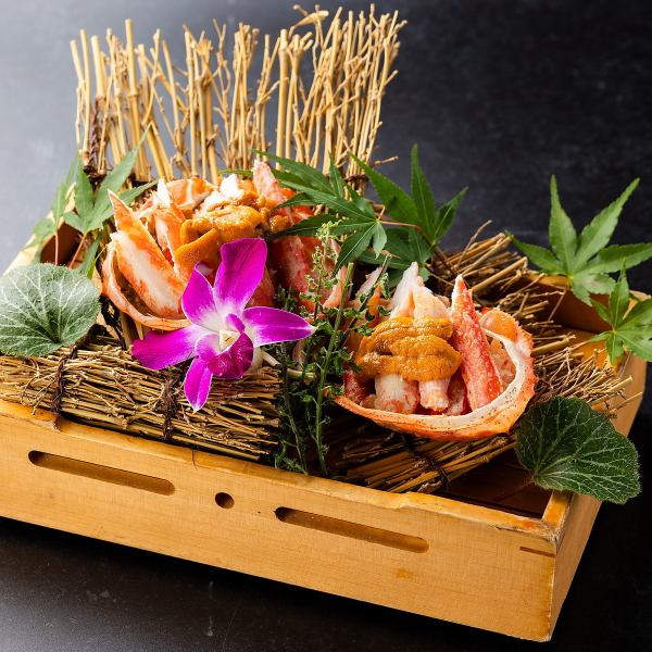 蟹一心珠玉の逸品！『蟹甲羅の贅沢香箱刺し』（2個）