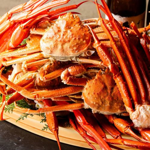 旬海鮮と銘酒に酔う贅沢な時間。喧騒を忘れる優雅な個室で至福の時間を