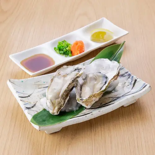 生牡蠣(一個)