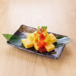 厚焼き玉子いくら乗せ