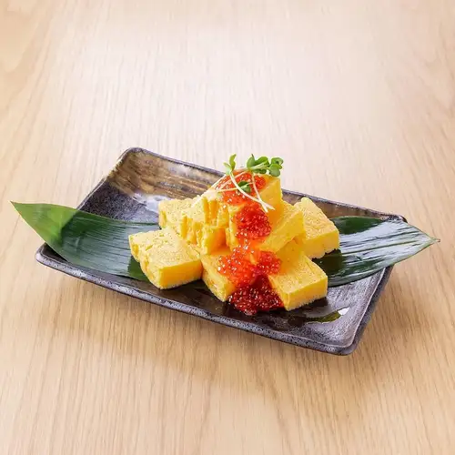 厚焼き玉子いくら乗せ