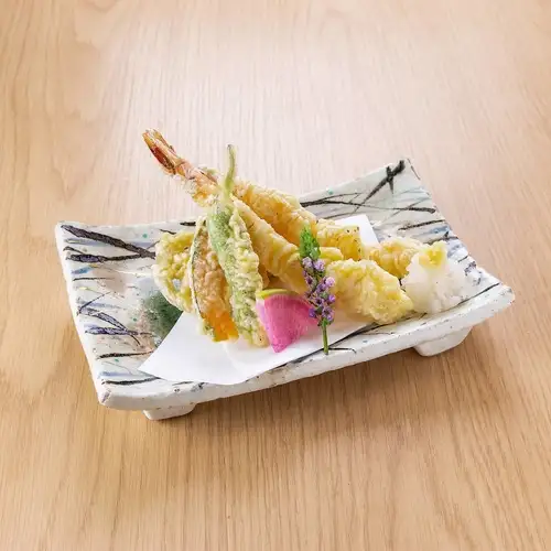 海老と野菜天ぷら盛り合わせ