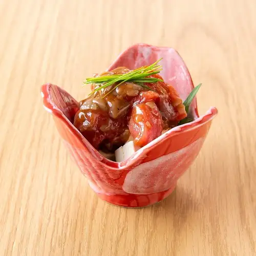 マグロ酒盗とクリームチーズ和え