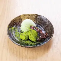 わらび餅と抹茶アイス